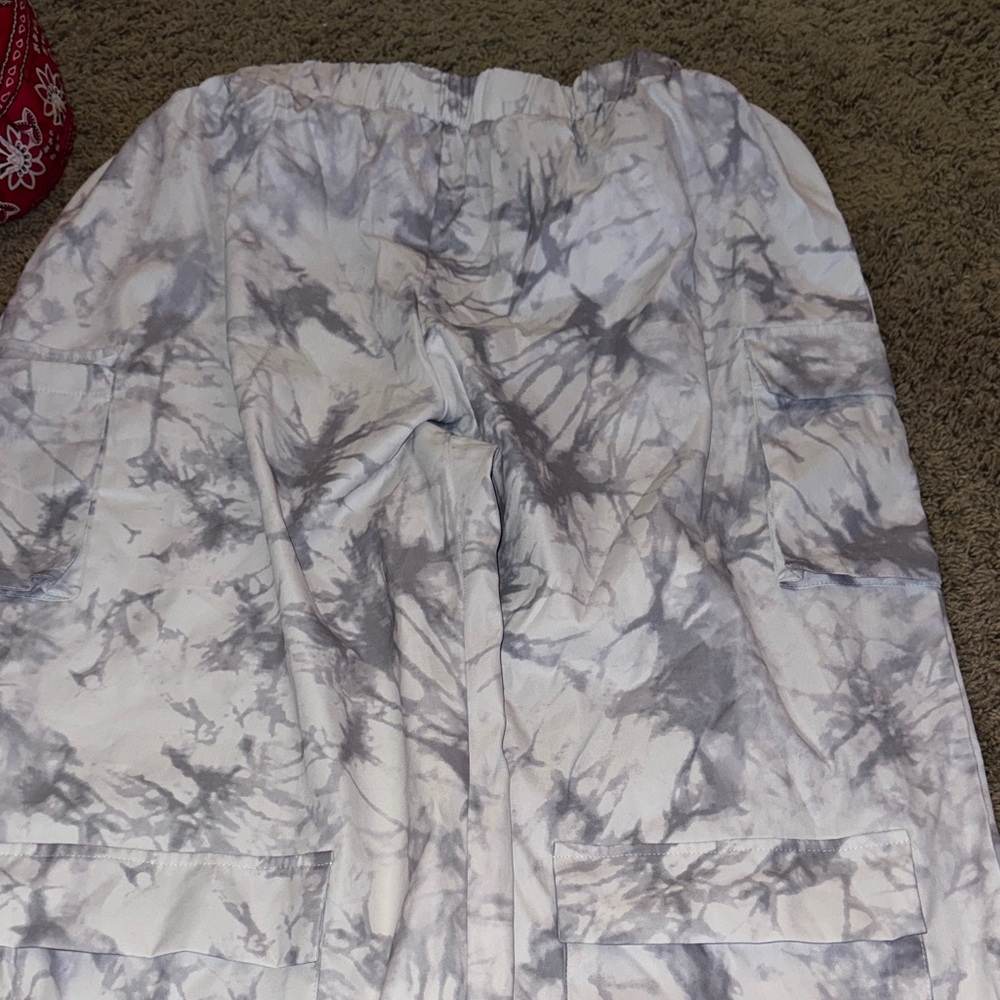 Gray and White Tie-Dye Pants